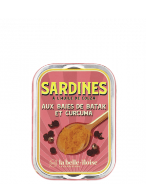 SARDINAS CON BAYAS DE BATAK Y CURCUMA